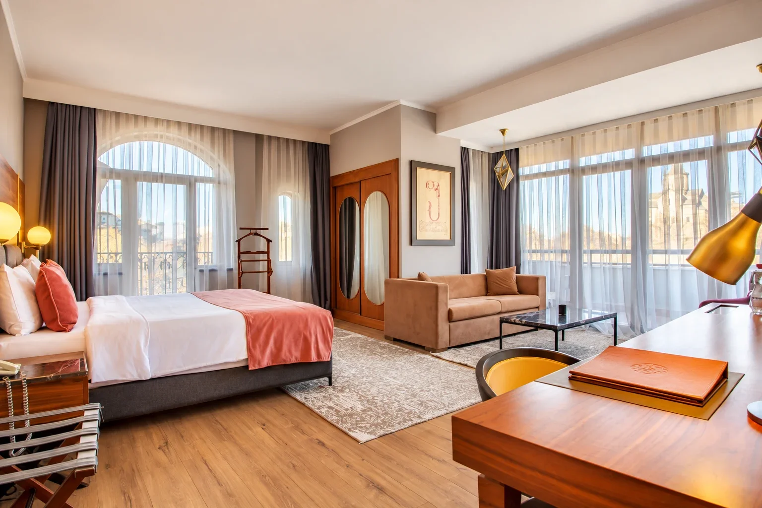 Номер отеля Tiflis Palace в Тбилиси